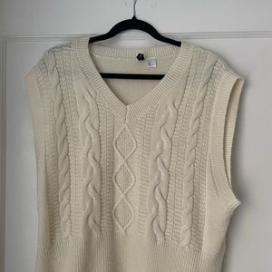 H&M cream cable knit sweater vest never worn L